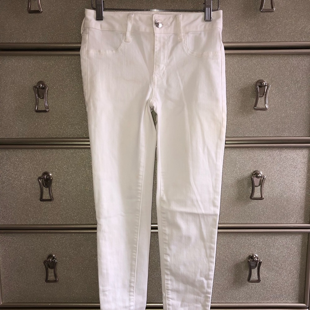 White American Eagle Skinny High Rise Jeans